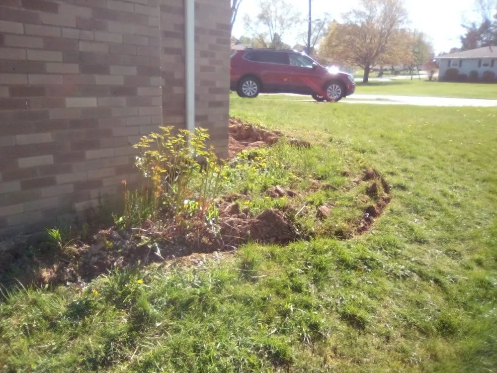 Affordable yard maintenance for residential properties across Canton, OH - J Square