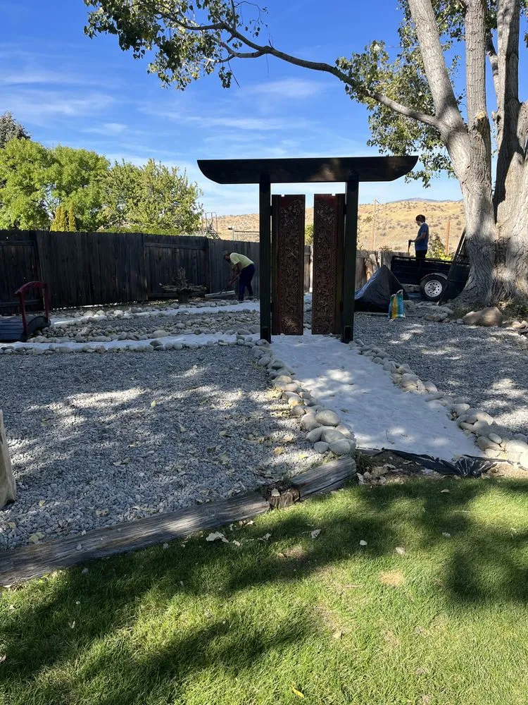 Local lawn mowing service in Meridian, ID - J Starr Gardening