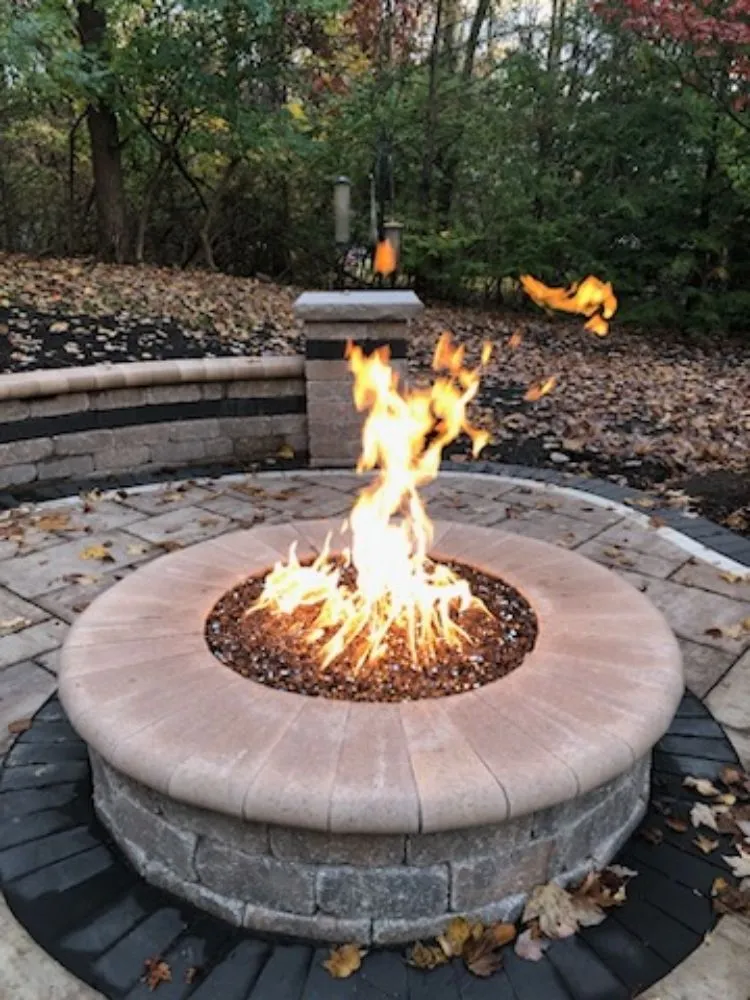 Local residential landscaping experts serving Columbus, OH - J Stone Paving