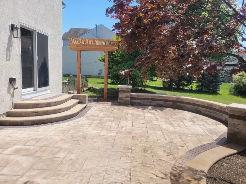 Reliable garden landscaping experts serving Columbus, OH - J Stone Paving