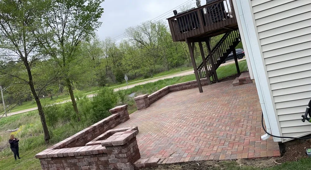 Professional landscaping services experts serving Ingleside, IL - J Torres Landscaping