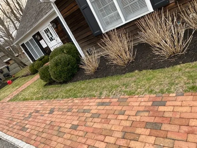 Custom yard maintenance experts serving Mastic, NY - J V B Earth Management