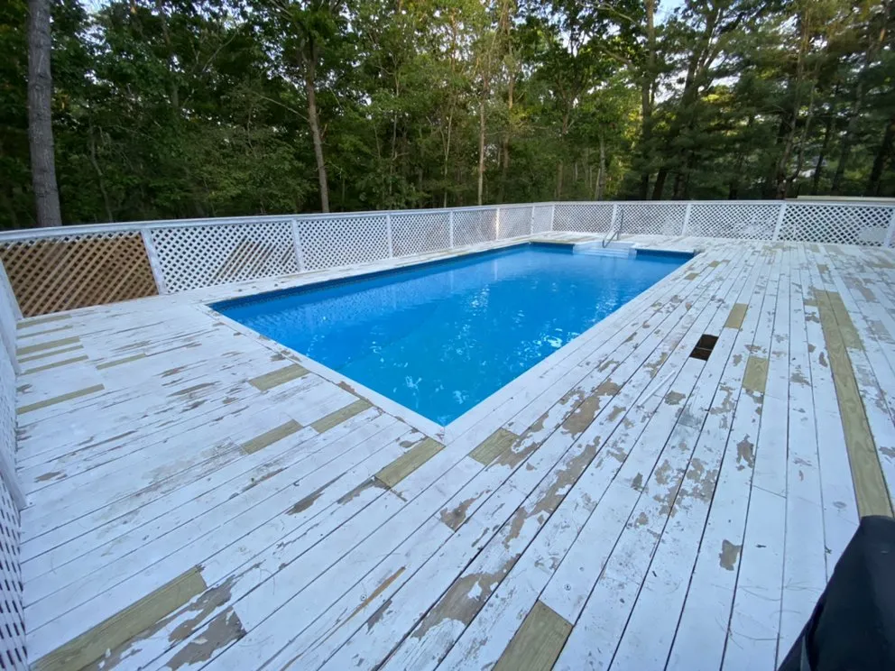 Professional lawn care service experts serving Mastic, NY - J V B Earth Management