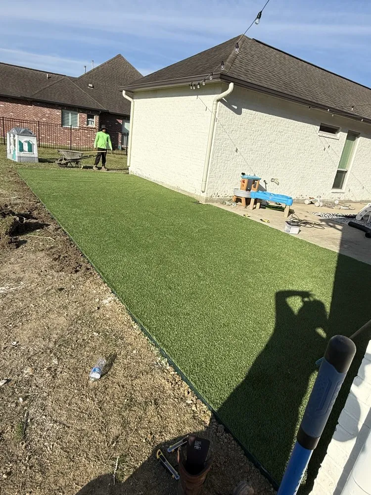 Custom yard maintenance experts serving Metairie, LA - J V Company