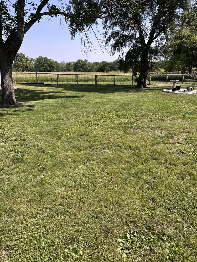 Trusted yard maintenance experts serving Paola, KS - J3 Lawns