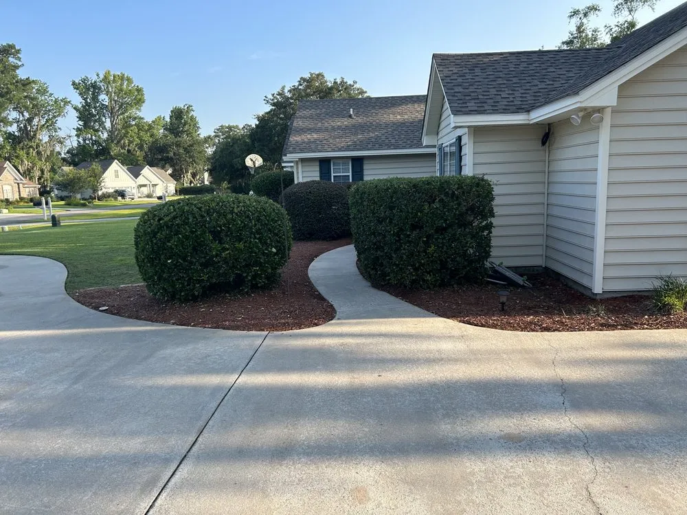 Top-rated lawn care service experts serving Beaufort, SC - J5 King