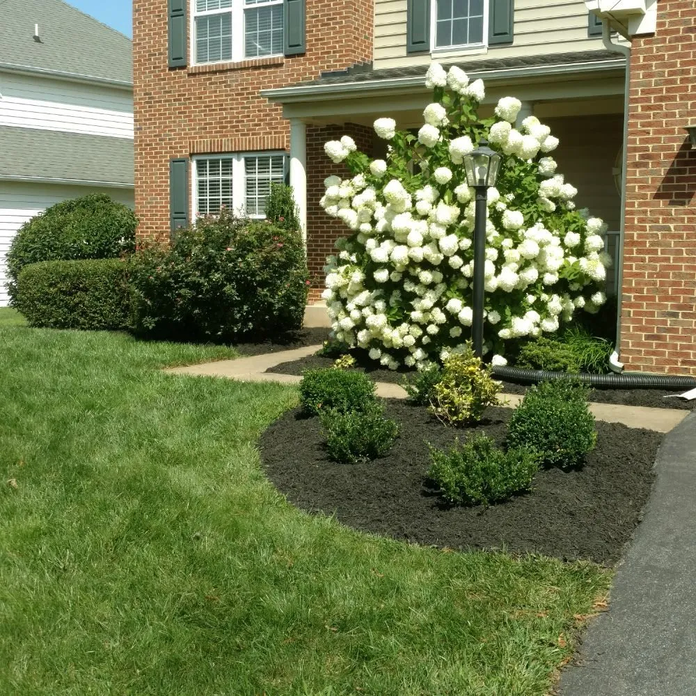 Custom lawn mowing service in Buckeystown, MD - J&A Lawn Rangers
