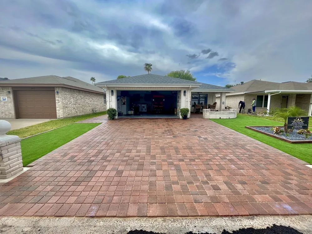 Custom garden landscaping in Mission, TX - Jaabs Landscaping