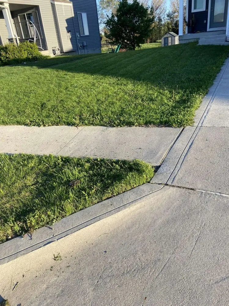 Expert landscaping services experts serving Des Moines, IA - JAB Services