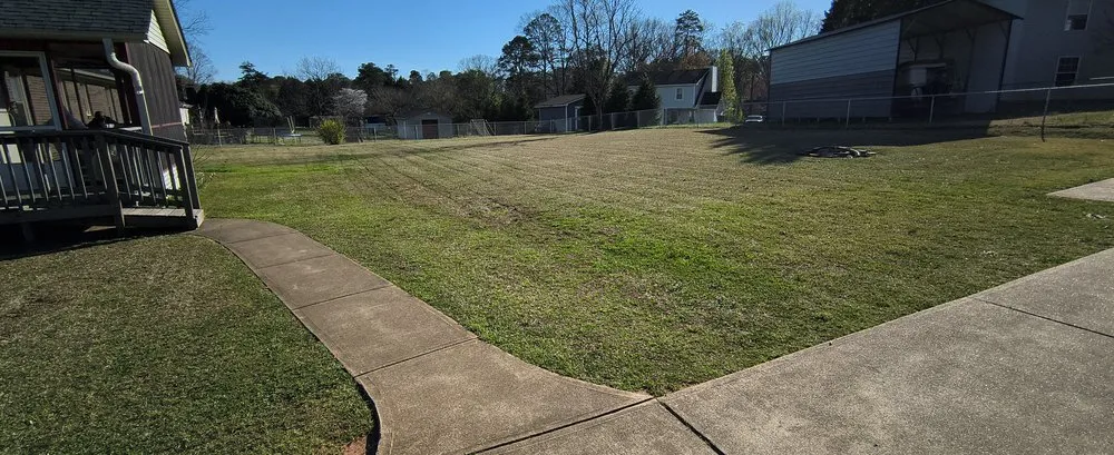 Affordable landscaping services experts serving Mauldin, SC - Jabs Lawn Services & More