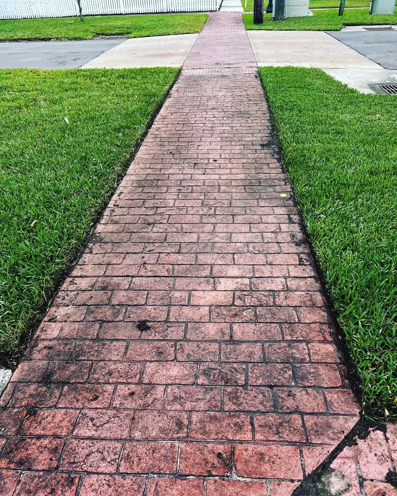 Expert landscape installation experts serving New Kensington, PA - Jac3G