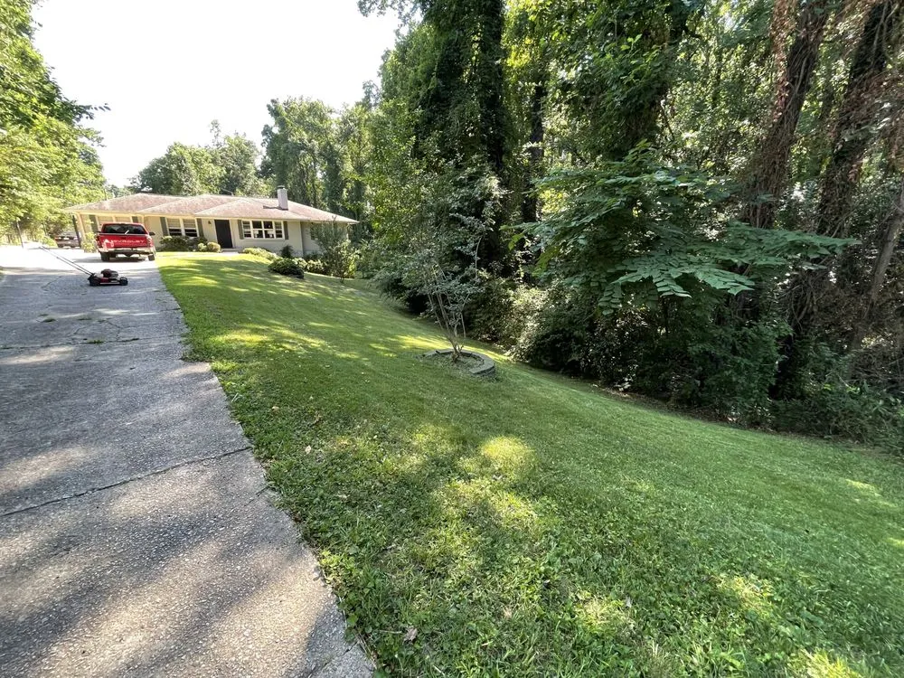 Local lawn care service experts serving Atlanta, GA - Jacen & Johnnie’s Lawncare and Landscaping