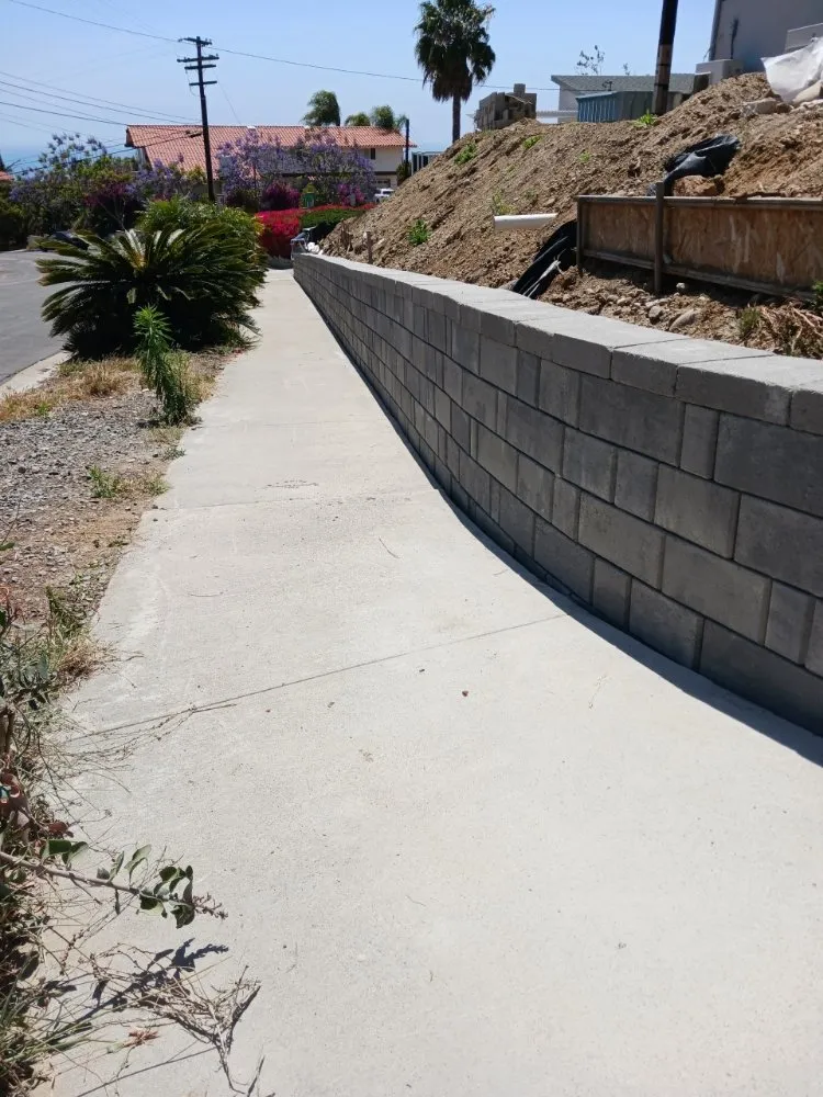 Custom landscaping services experts serving Encinitas, CA - Jacinto's Landscaping & Construction