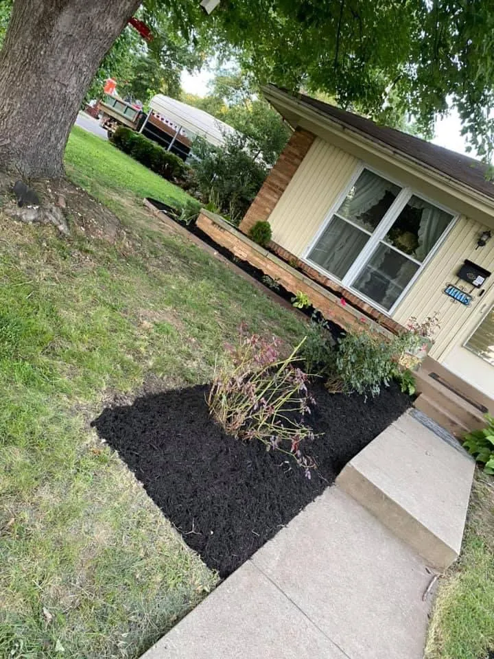 Local residential landscaping in Louisville, KY by Jack Of All Spades Lawn & Landscape