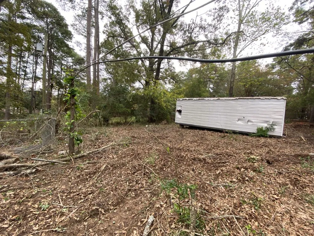 Trusted yard maintenance in Shreveport, LA by Jack's Of All Trades