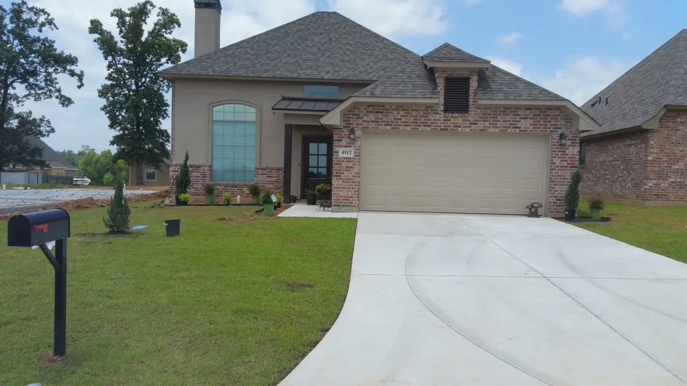 Local lawn mowing service in Shreveport, LA by Jack's Quality Landscaping