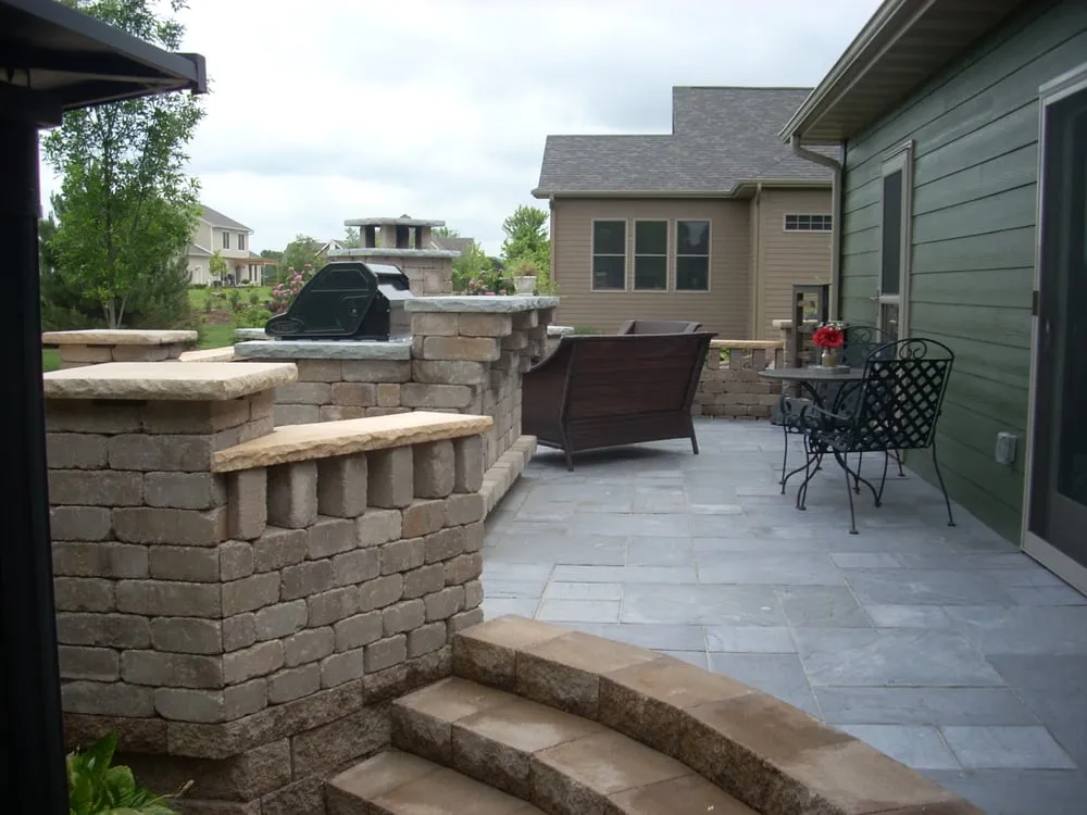Custom yard maintenance in Mason City, IA - Jackson Landscape