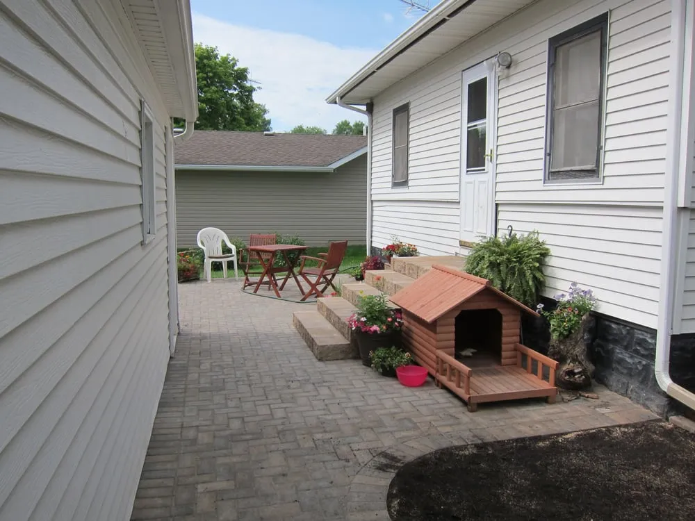 Top-rated lawn care service experts serving Mason City, IA - Jackson Landscape