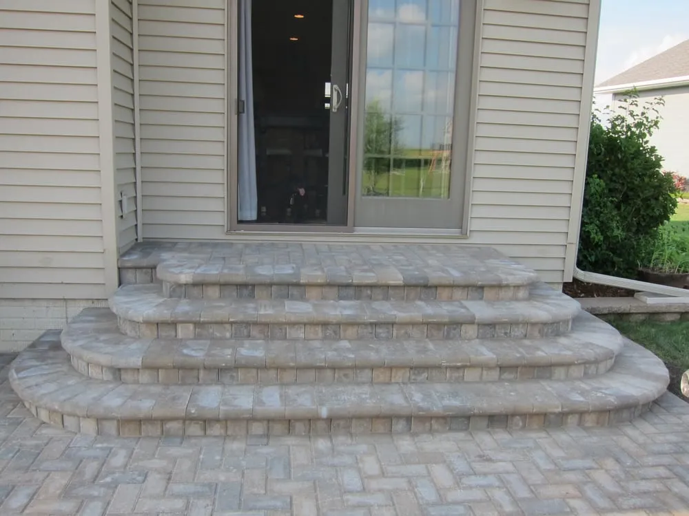 Local yard cleanup service in Mason City, IA by Jackson Landscape