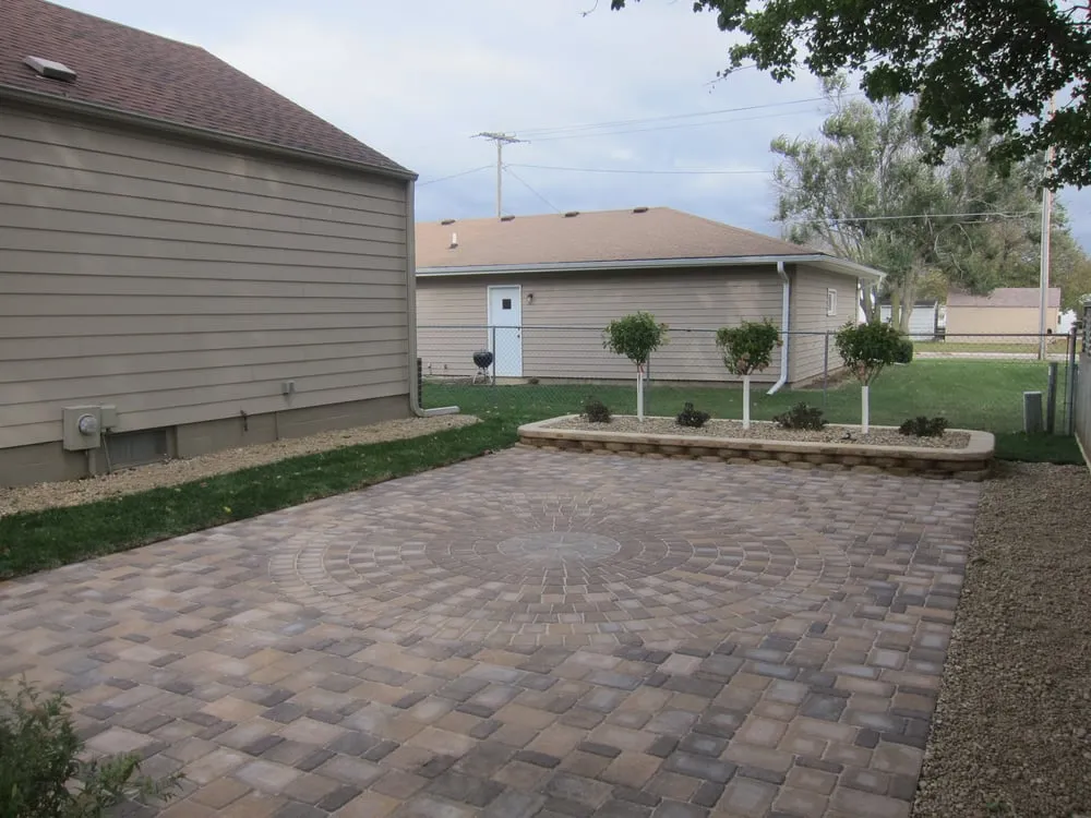 Local outdoor landscaping in Mason City, IA - Jackson Landscape