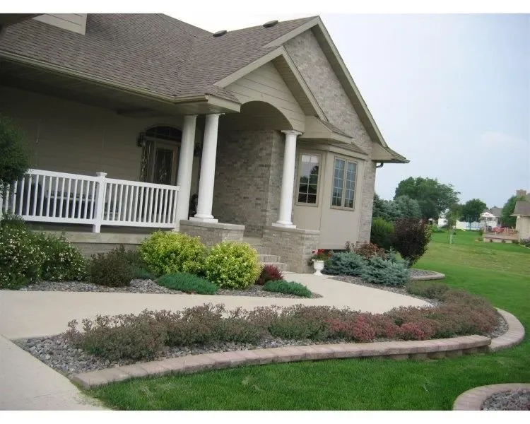 Affordable yard maintenance for year-round maintenance in Mason City, IA by Jackson Landscape