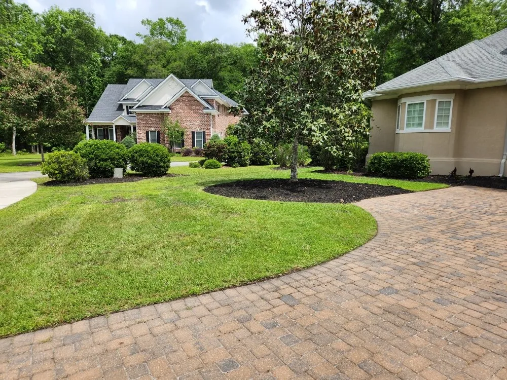 Trusted lawn care service in Savannah, GA - Jackson Lawn Service