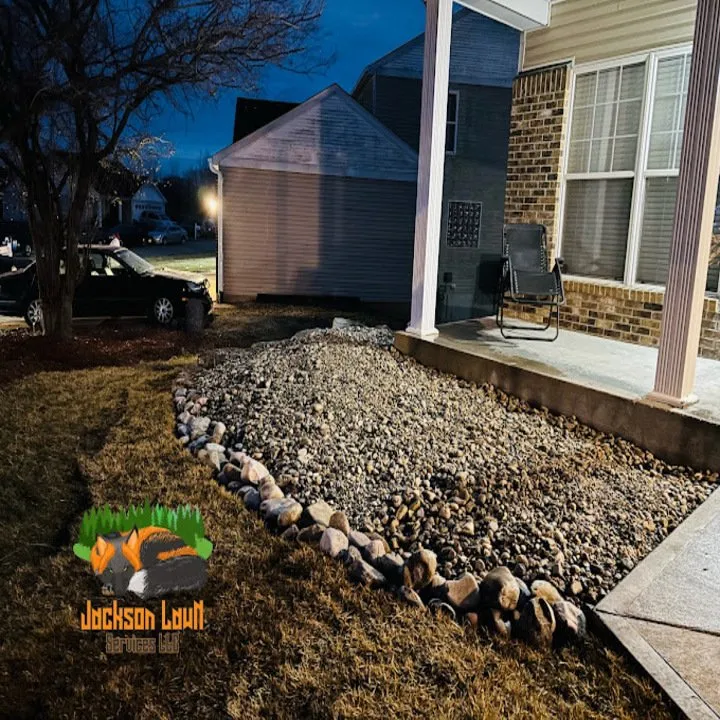 Expert lawn mowing service in St. Louis, MO - Jackson Lawn Services