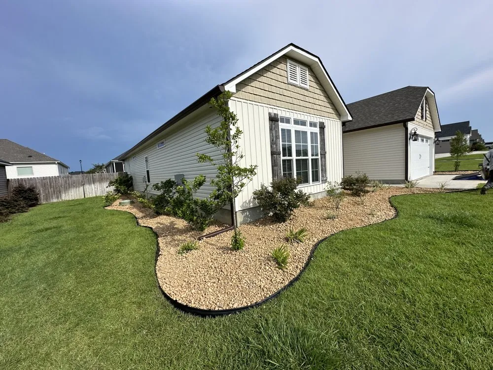 Trusted yard cleanup service with custom design across Valdosta, GA - Jackson Mobile Detailing & More