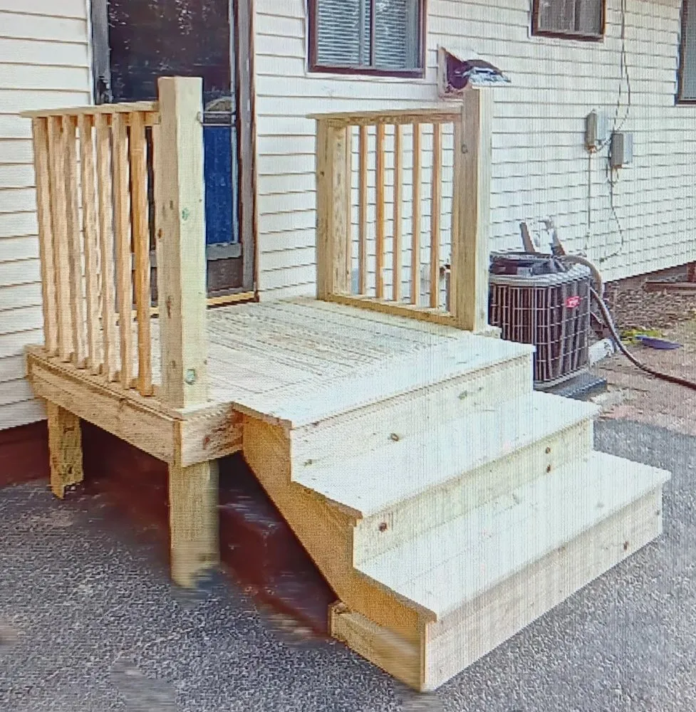 Reliable yard cleanup service in Columbus, OH by Jackson Renovations