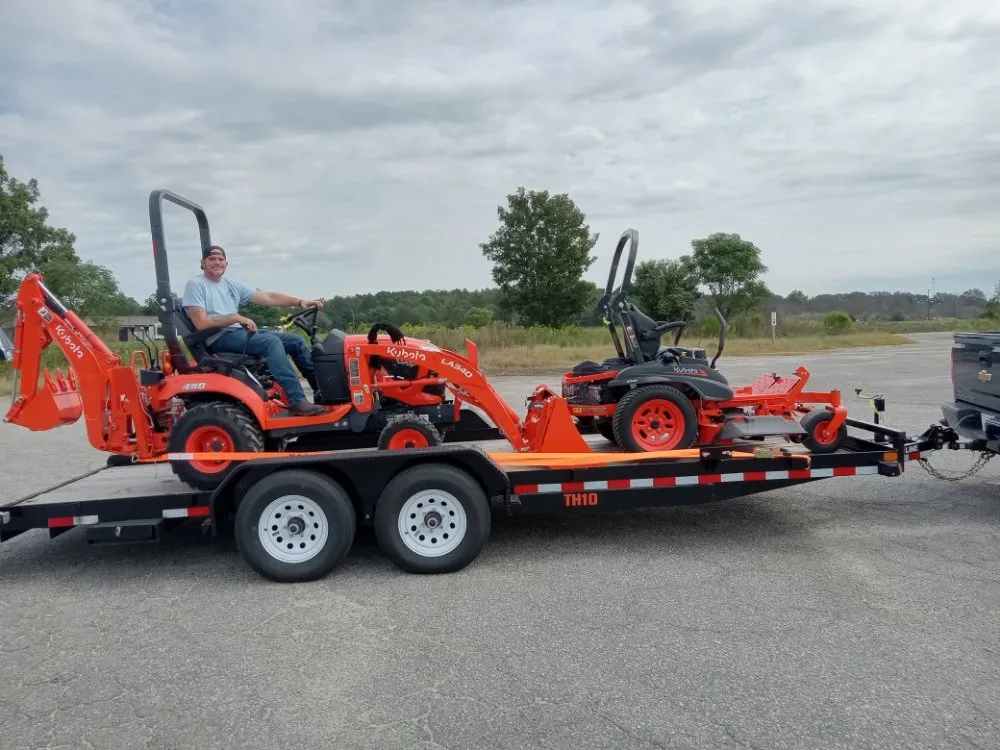 Expert lawn care service experts serving Charlotte, NC - Jacksons Land Solutions