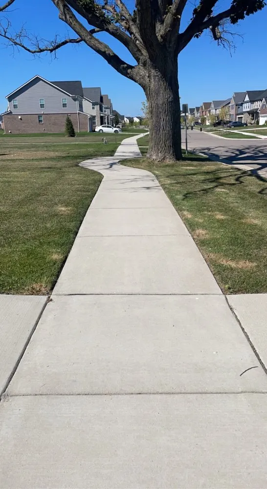 Trusted lawn care service near you across Romulus, MI - Jackson’s Lawn Care