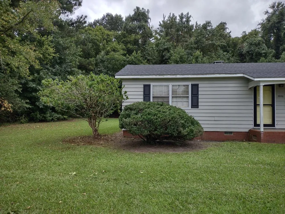 Custom lawn care service experts serving Tarboro, NC - Jackson's Lawn Care