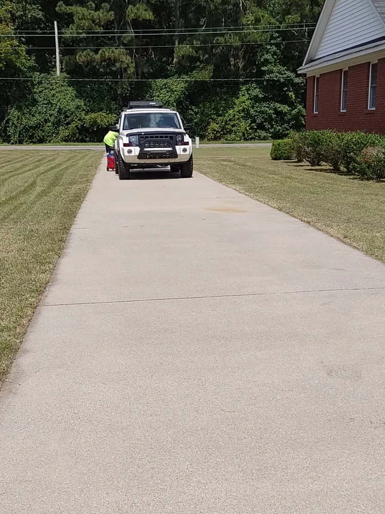 Top-rated garden landscaping in Tarboro, NC - Jackson's Lawn Care