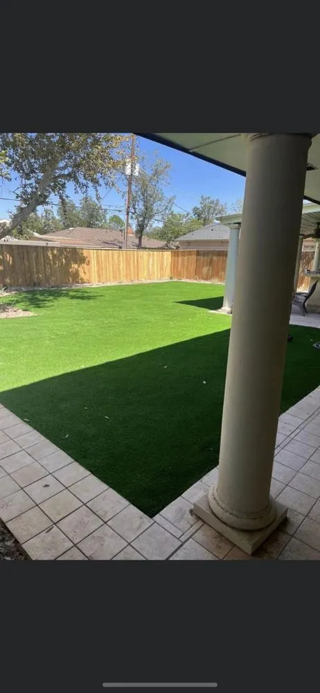 Top-rated lawn mowing service for residential properties in Midland, TX by Jacksons Outdoor Designn