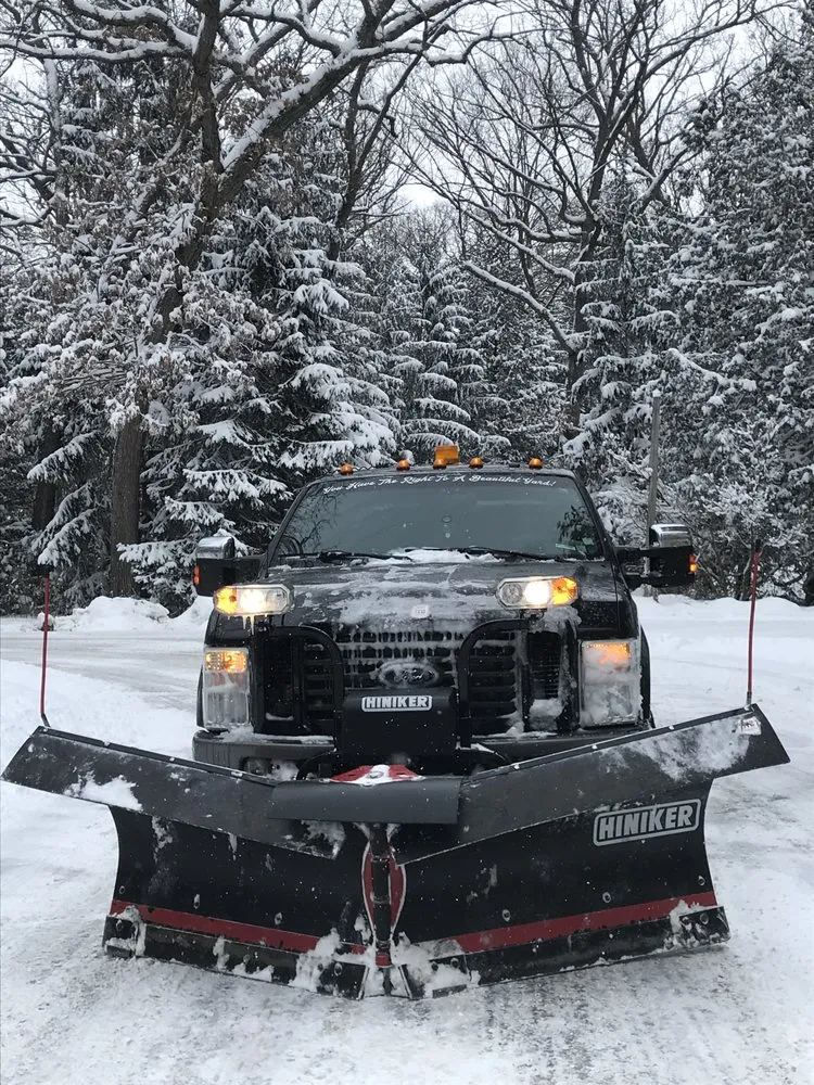 Custom lawn care service near you across Sun Prairie, WI - Jacksons Yard Care