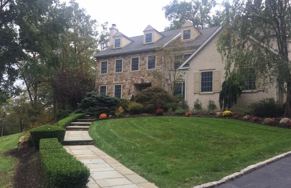 Custom outdoor landscaping in Downingtown, PA - Jacky's Roy Landscaping