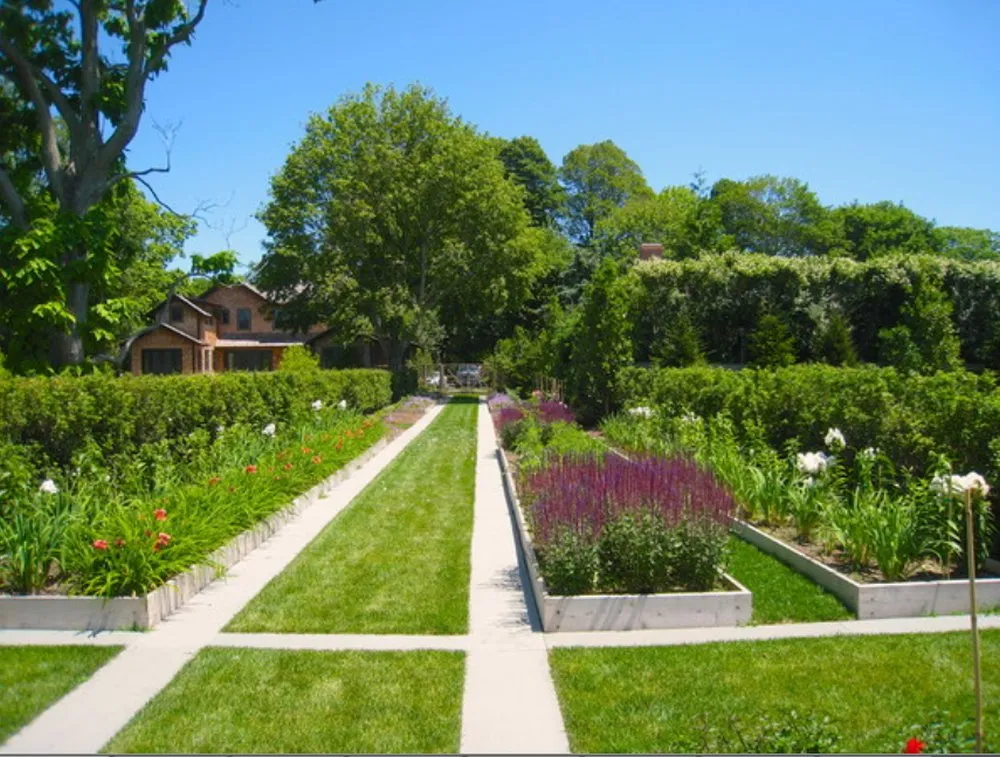 Trusted residential landscaping in East Hampton, NY - Jacob Hamilton Gardens