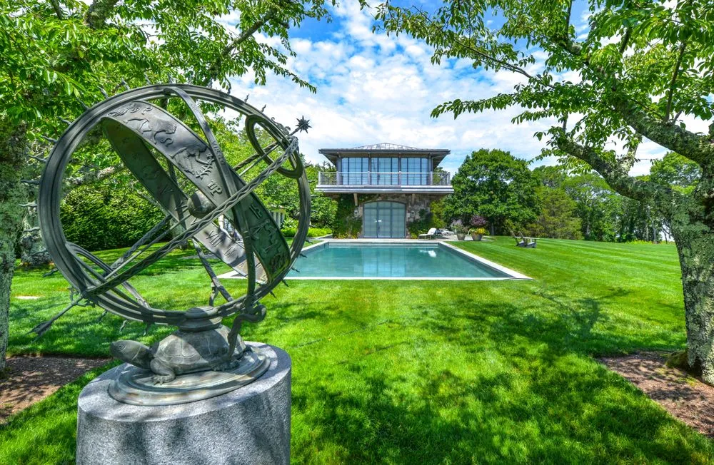 Custom yard maintenance experts serving East Hampton, NY - Jacob Hamilton Gardens