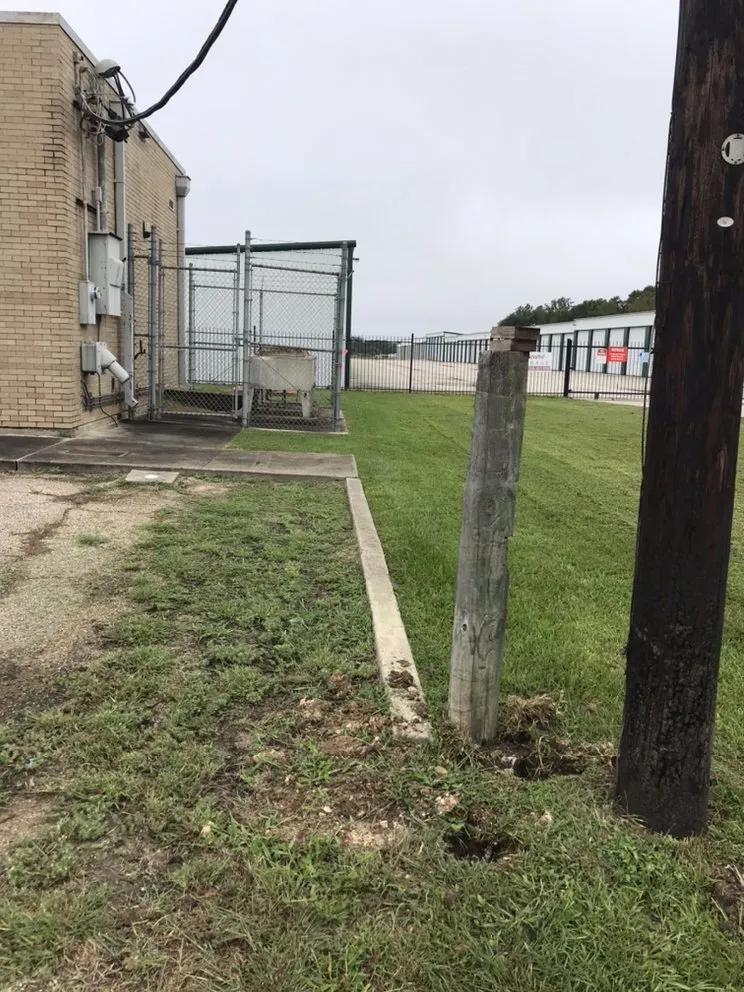 Professional yard maintenance with custom design across Conroe, TX - Jacobo Service