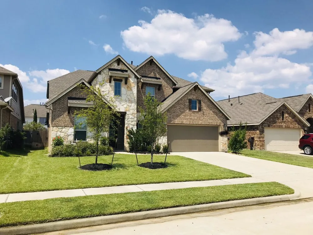 Expert residential landscaping experts serving Tomball, TX - Jacob’s Cuts Landscaping