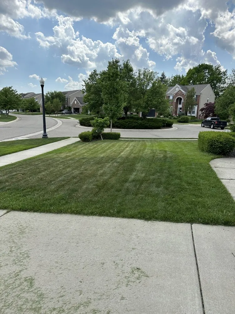 Professional lawn care service experts serving South Lyon, MI - Jacob’s Lawns
