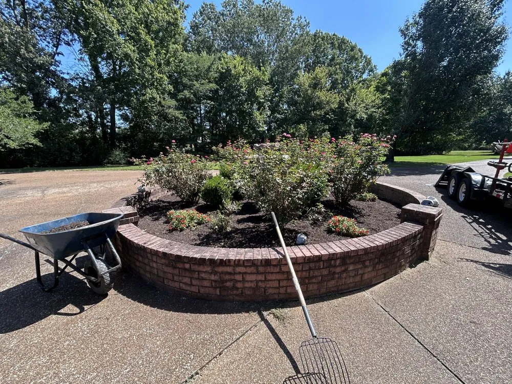 Reliable yard cleanup service experts serving Bartlett, TN - Jacob’s Local Landscaping