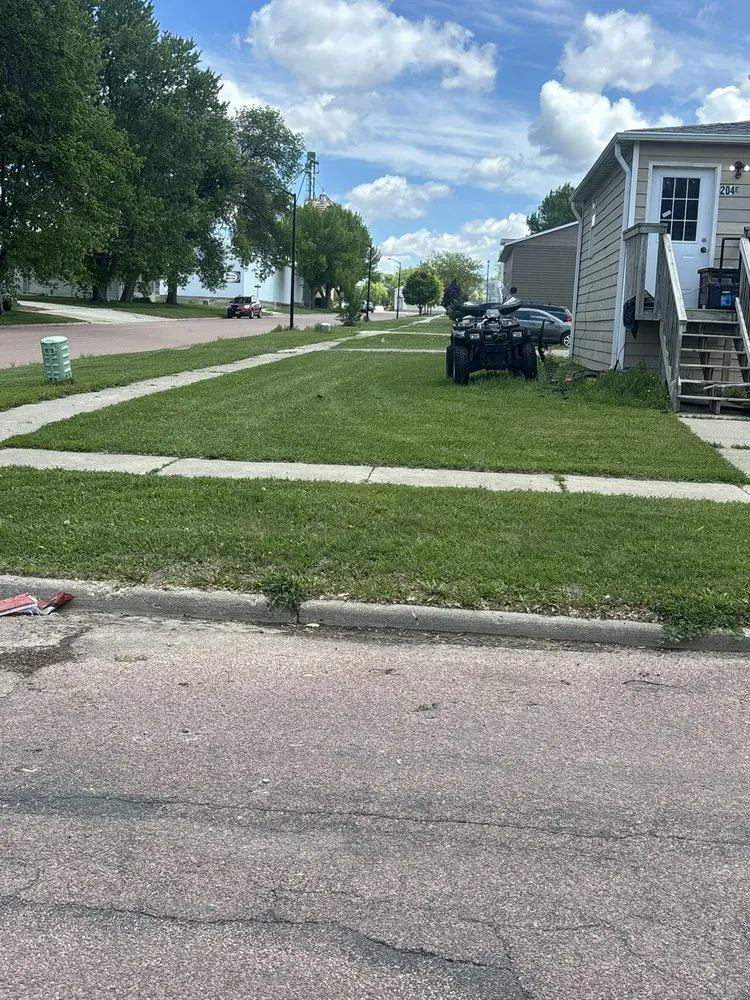 Professional landscaping services experts serving Brookings, SD - Jacobson