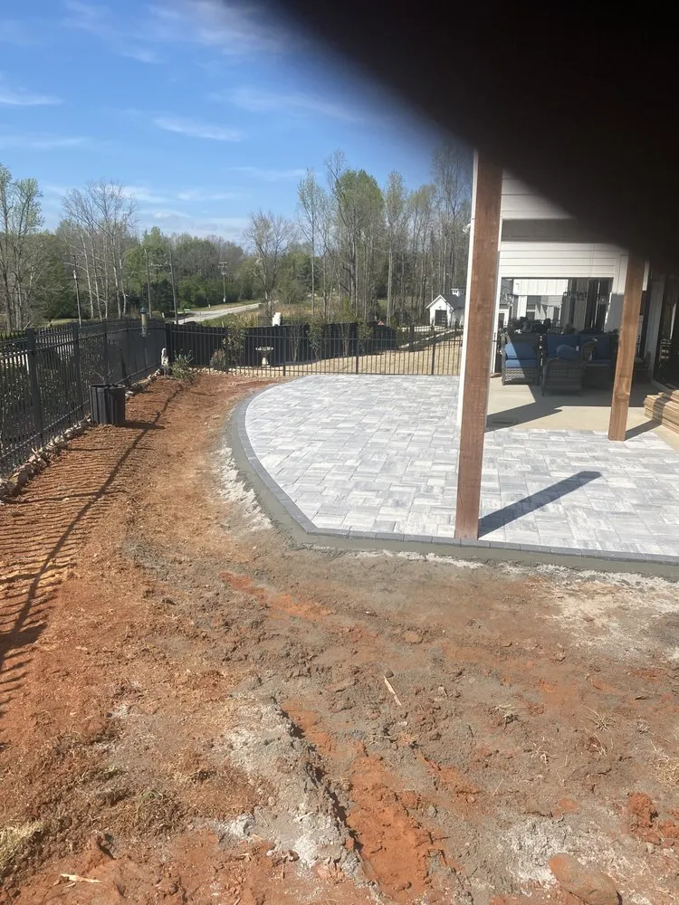 Local lawn care service experts serving Pelzer, SC - Jacome Family Landscaping