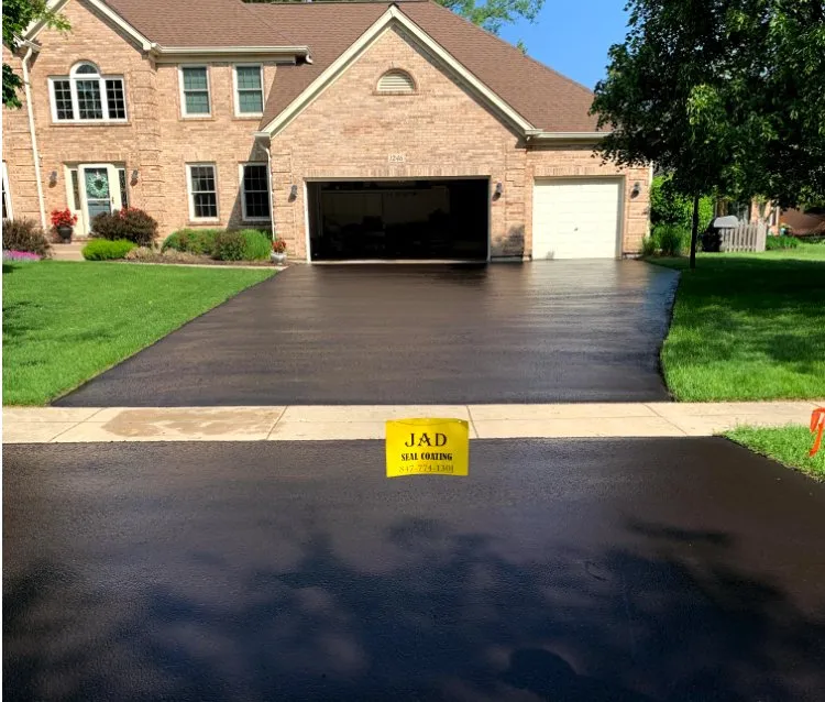 Expert yard cleanup service in Waukegan, IL by Jad Sealcoating & Landscaping