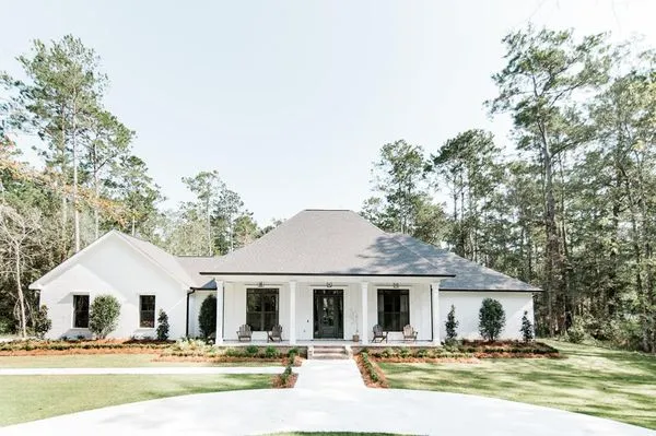 Jada’s Enterprise Logo