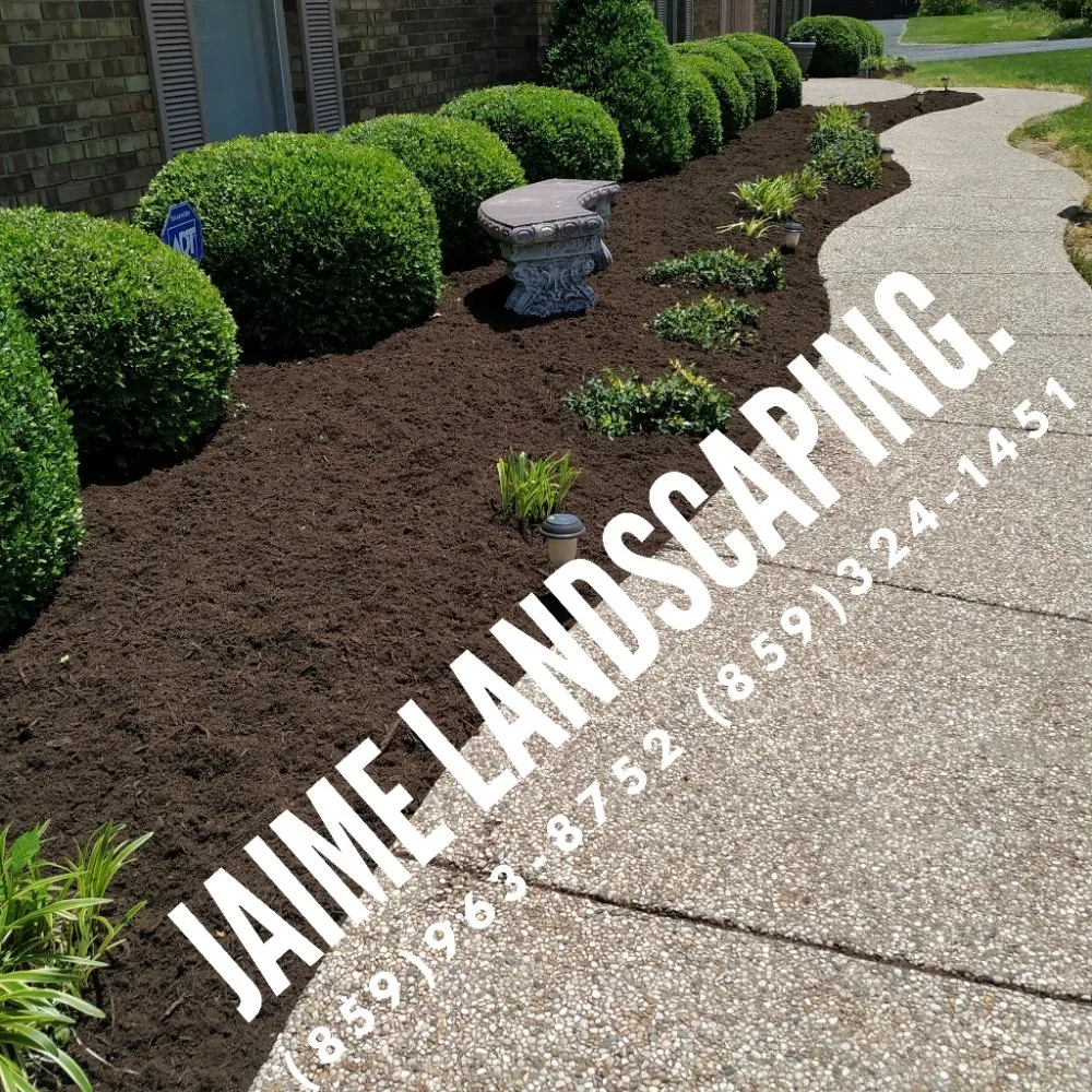 Custom garden landscaping in Danville, KY - Jaime Landscaping