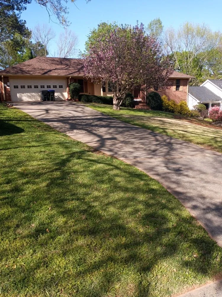 Affordable yard maintenance experts serving Lithia Springs, GA - Jaime’s Landscaping and Handyman