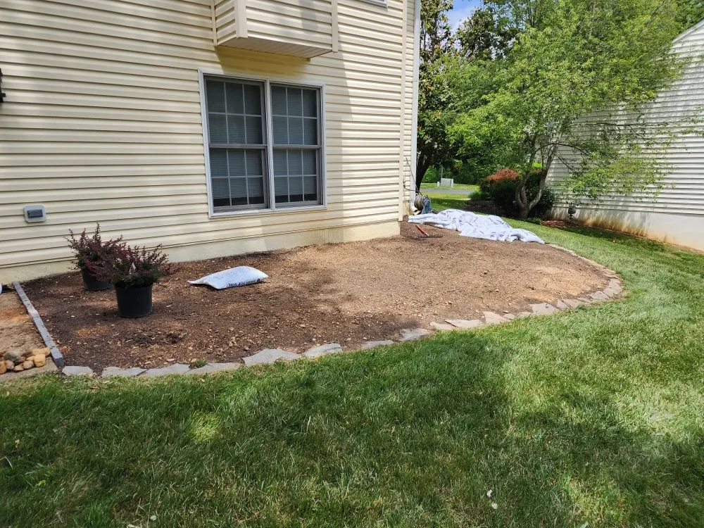 Expert garden landscaping for beautiful yards in Fredericksburg, VA by Jai's Dancescaping