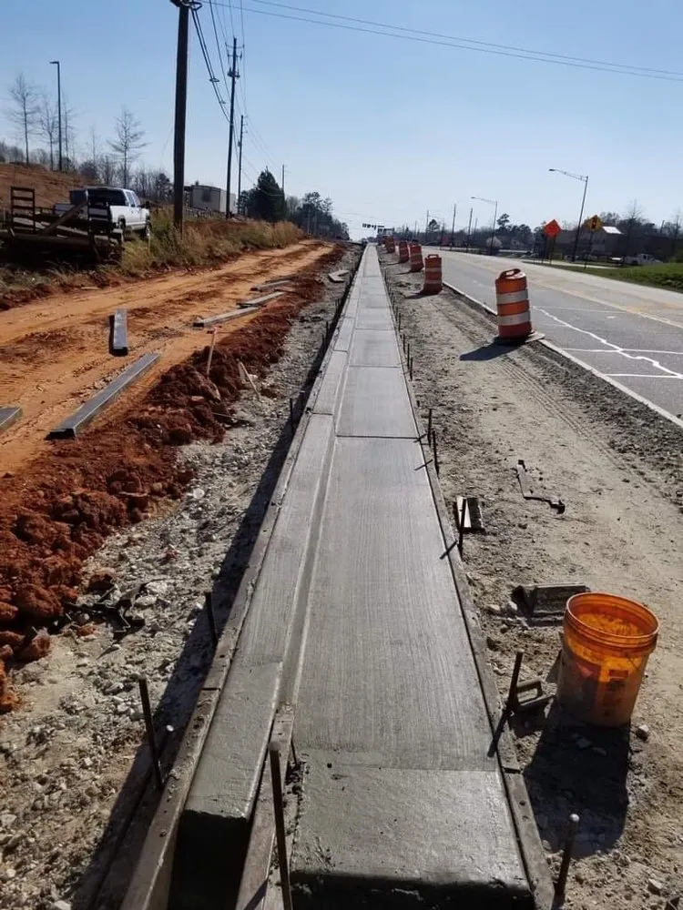 Reliable yard maintenance in Acworth, GA by Jaj Concrete & Landscaping